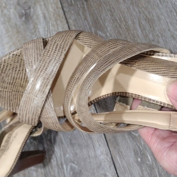 Talbots python look light brown heeled sandals. Size 8B - Picture 9 of 13